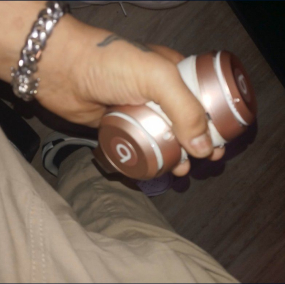 Beats by dre 60$